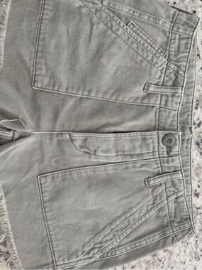 American Eagle Outfitters High-Rise Olive Green Shorts